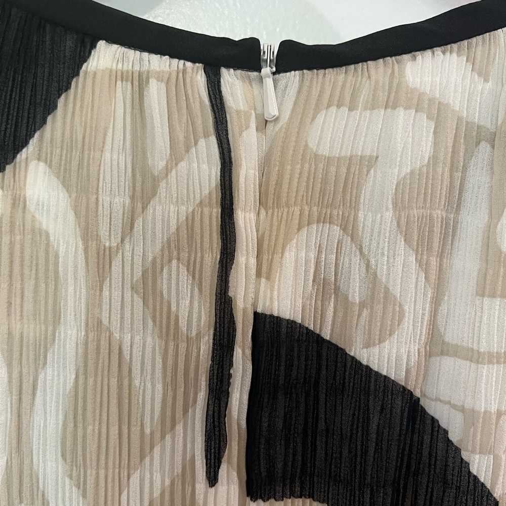 Max Mara Bina Long Sleeve Textured Chiffon Day to Dinner Dress Sz 10 Cream/Black - Picture 12 of 15